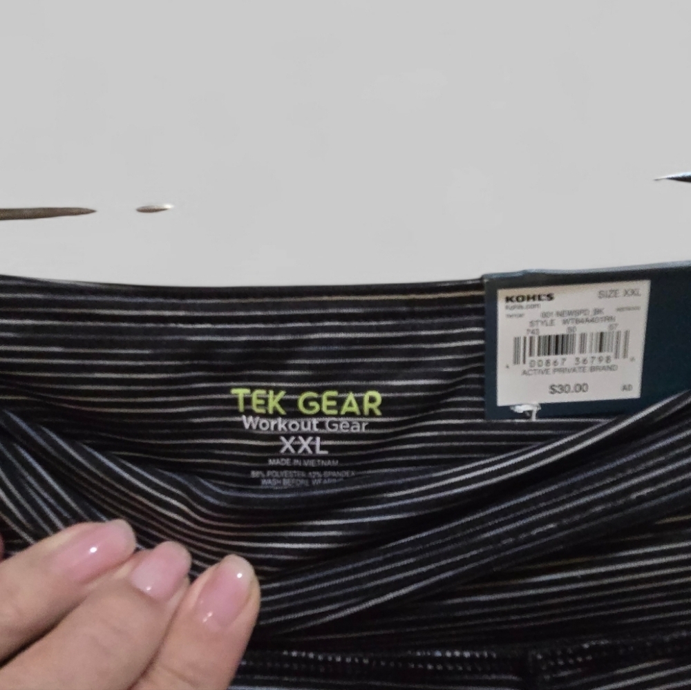 Womens Tek Gear Black and Gray Capri Leggings - Picture 3 of 5